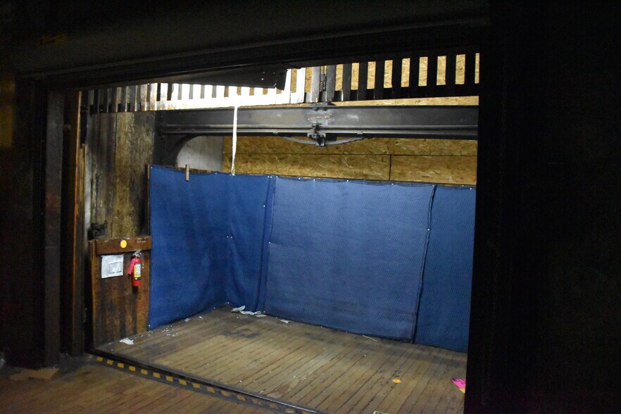 More Photos Of 1320 Smith St, Charleston Warehouse For Sale