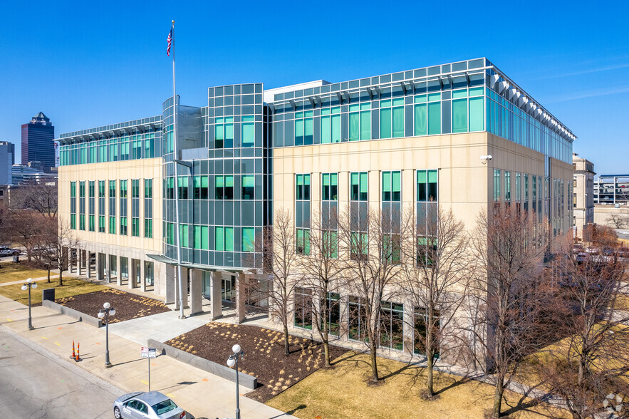 Primary Photo Of 110 E Court Ave, Des Moines Office For Lease