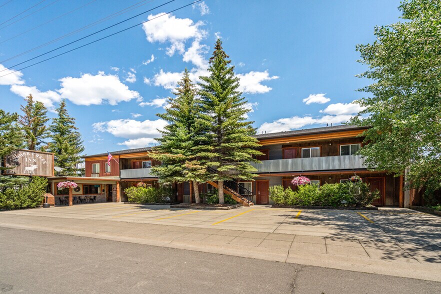 More Photos Of 119 Electric St, West Yellowstone Hotel For Sale