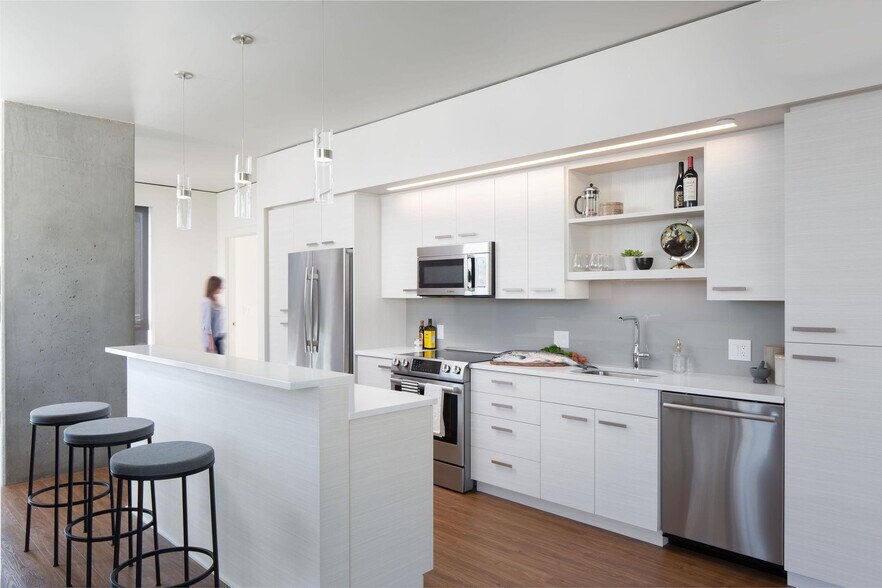 More Photos Of 1430 2nd Ave, Seattle Apartments For Lease