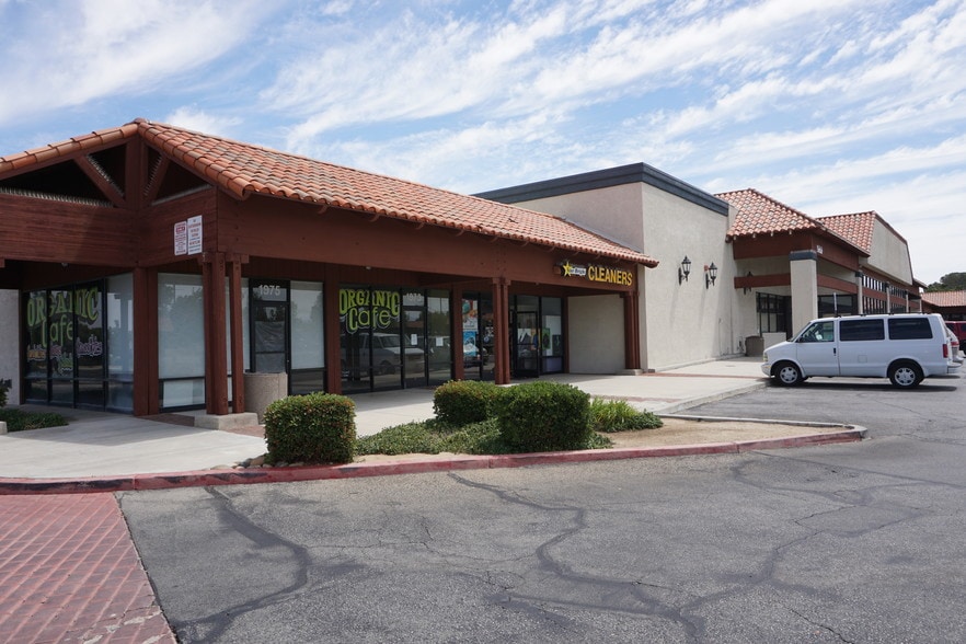 More Photos Of 1915-1989 W Avenue L, Lancaster Unknown For Lease