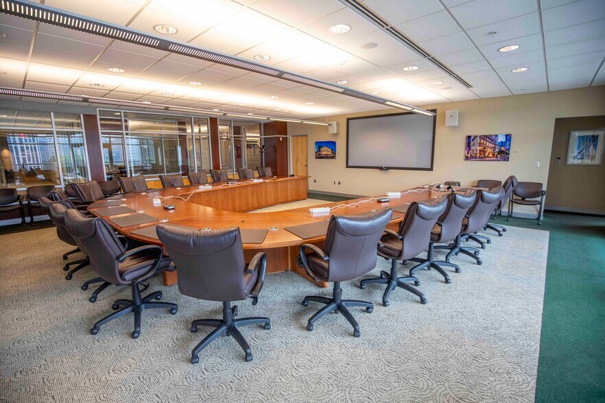 More Photos Of 225 North Shore Dr, Pittsburgh Office For Lease