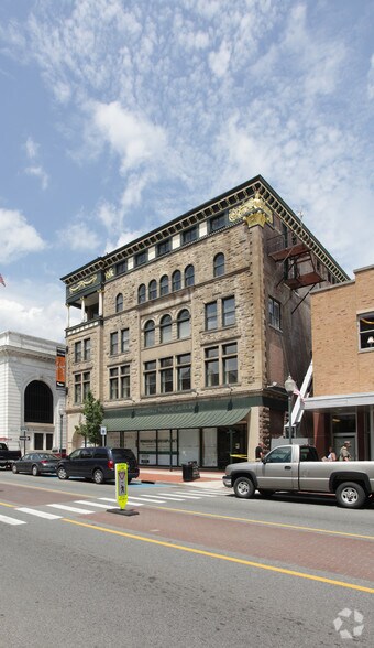 More Photos Of 221 Glen St, Glens Falls Apartments For Lease