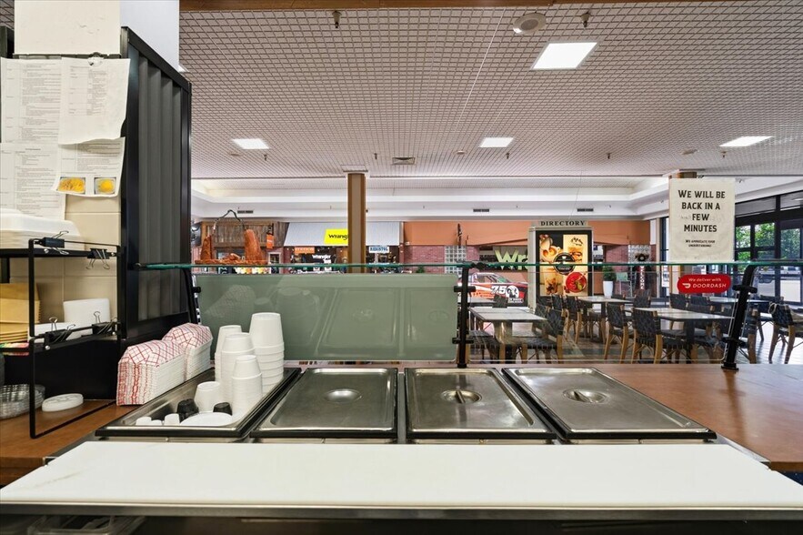 More Photos Of 200 W Hanley Ave, Coeur d'Alene Department Store For Sale