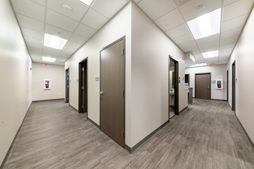 More Photos Of 5181 Murfreesboro Rd, La Vergne Medical For Lease