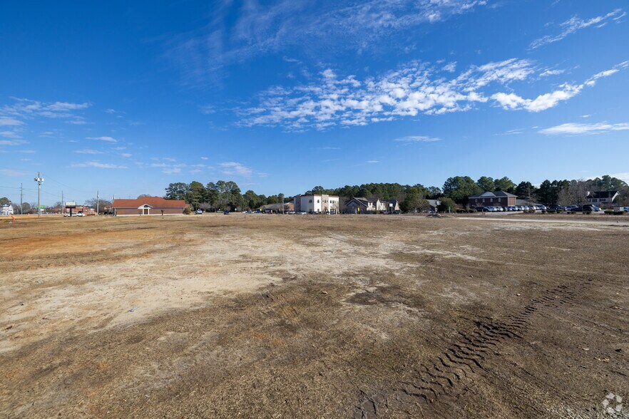 Primary Photo Of 6985 Raeford Rd, Fayetteville Land For Sale