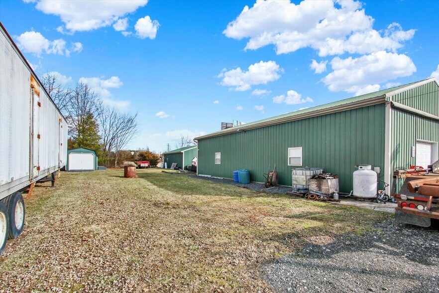 More Photos Of 276 Kingsdale Rd, Littlestown Auto Repair For Sale