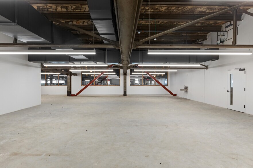 More Photos Of Pier 70, San Francisco Office For Lease