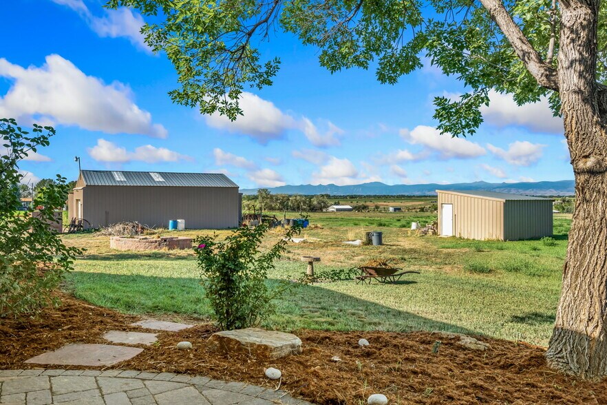 More Photos Of 13299 E County Line Rd, Longmont Flex For Sale