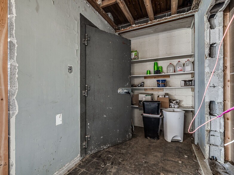 More Photos Of 3838 State St, Bartlesville Office For Sale