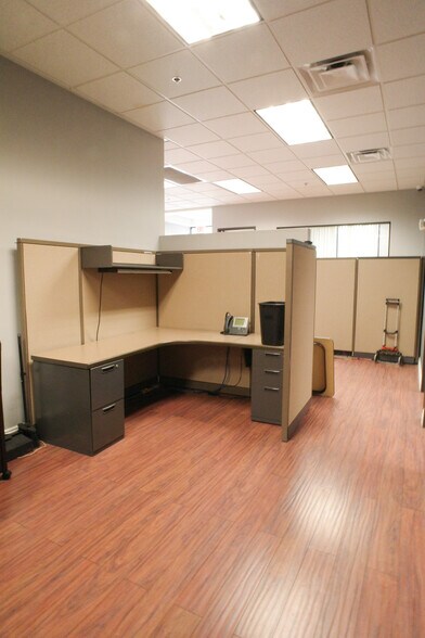 More Photos Of 6280 Spring Mountain Rd, Las Vegas Office For Lease