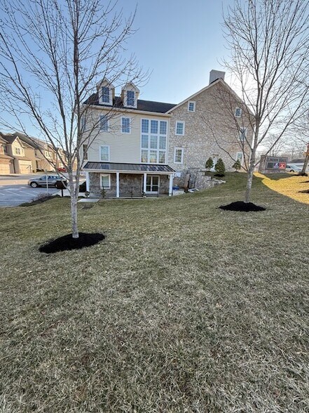 More Photos Of 433 Lancaster Ave, Malvern Medical For Lease