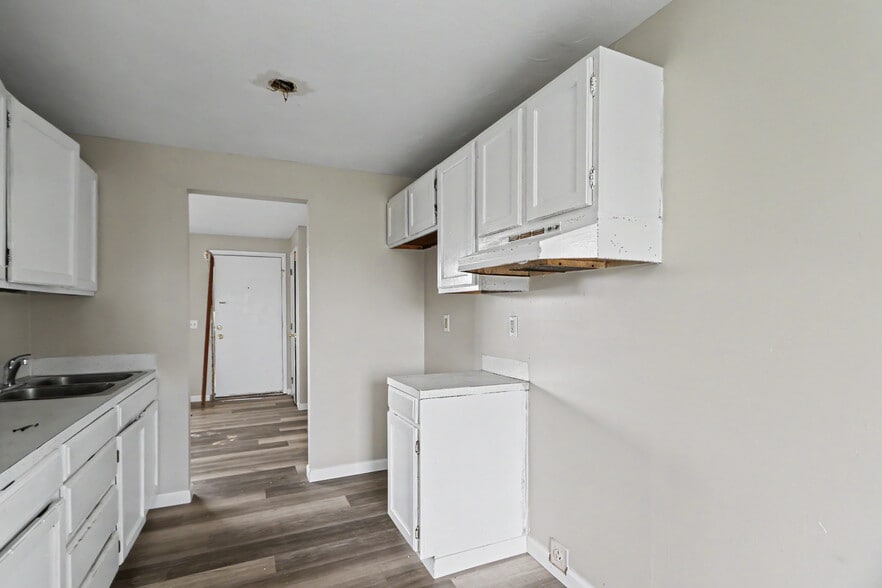 More Photos Of 318 Rae Ct, Willard Apartments For Sale