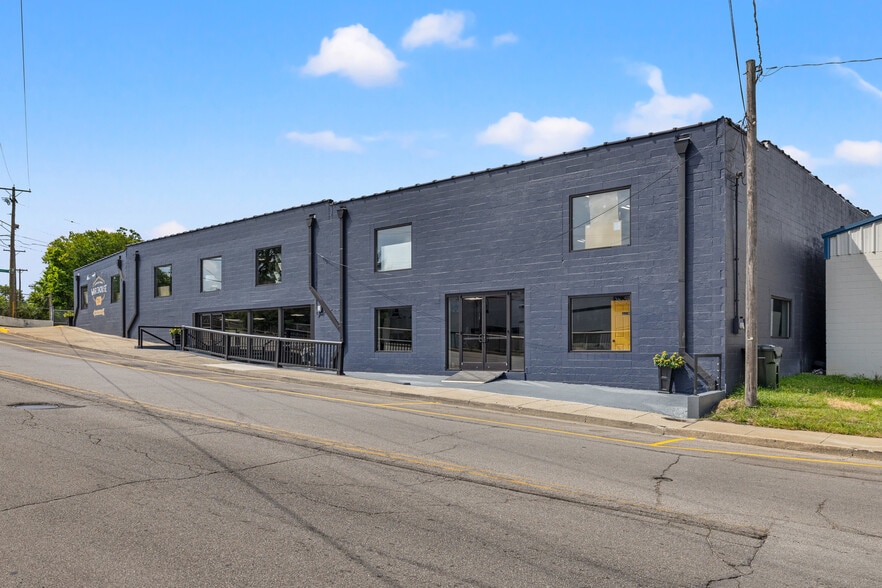 More Photos Of 764 E Seventh St, Lexington Warehouse For Sale