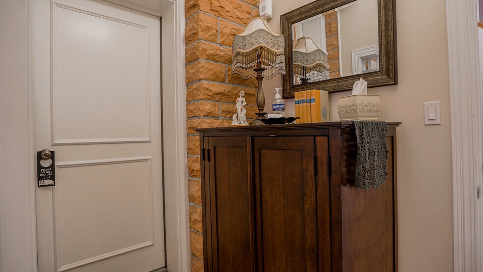 More Photos Of 118 S 300 W, Heber City Hospitality For Sale