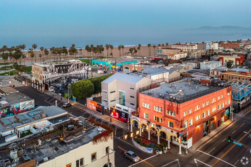 More Photos Of 57-69 Windward Ave, Venice Office For Lease