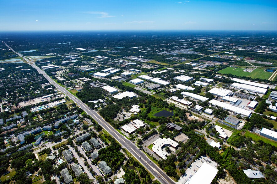 More Photos Of 3910 Riga Blvd, Tampa Office For Sale