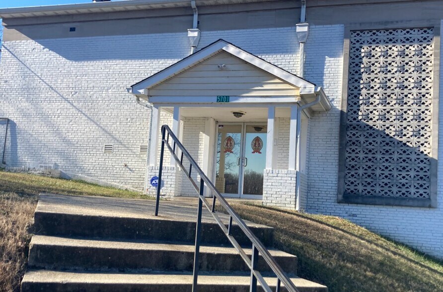 5701 Livingston Rd, Oxon Hill, MD 20745 Religious Facility For Sale