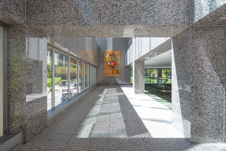 More Photos Of 919 E Main St, Richmond Office For Lease