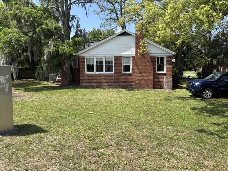 More Photos Of 5010 Blackburn St, Jacksonville Specialty For Sale