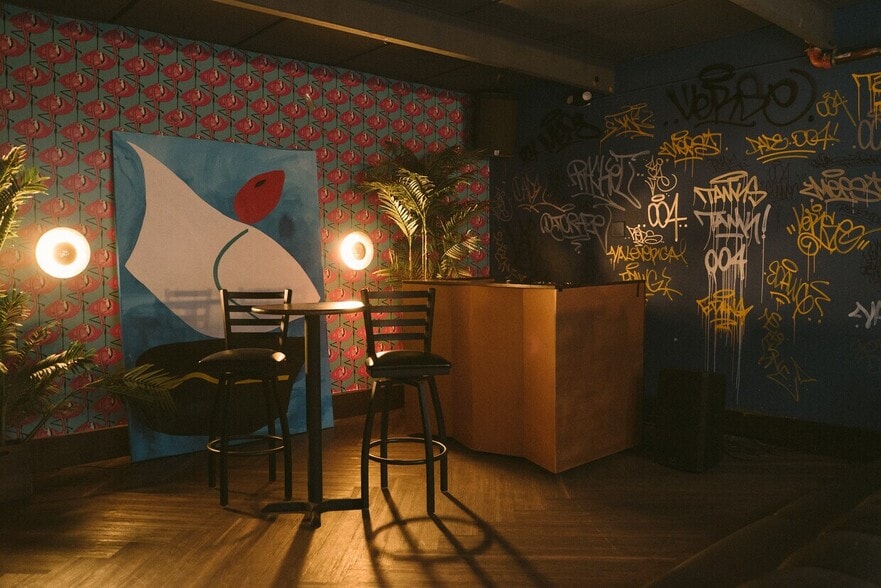 More Photos Of 150 NW 24th St, Miami Restaurant For Sale