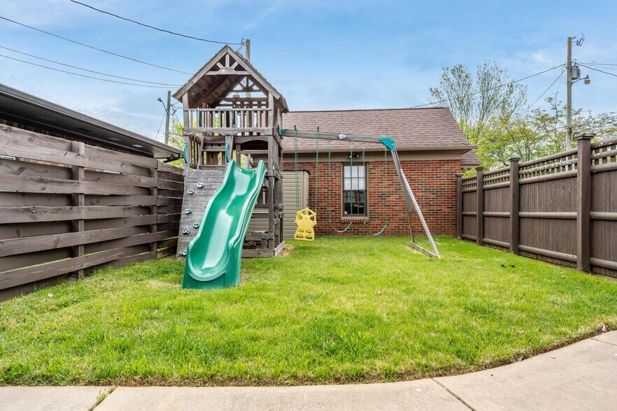 More Photos Of 2120 N Ocoee St, Cleveland Apartments For Sale