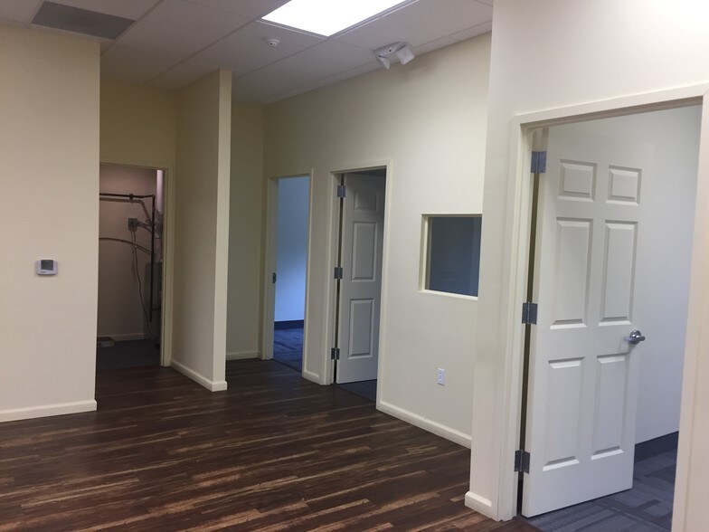 More Photos Of 250 Old New Brunswick Rd, Piscataway Unknown For Lease