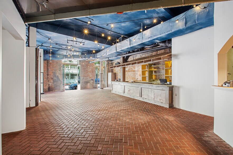 More Photos Of 840 Tchoupitoulas St, New Orleans Storefront Retail Residential For Sale