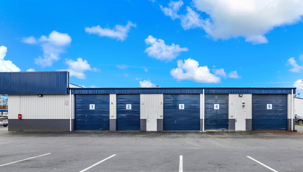 More Photos Of 10406 Pacific Ave S, Tacoma Self Storage For Lease