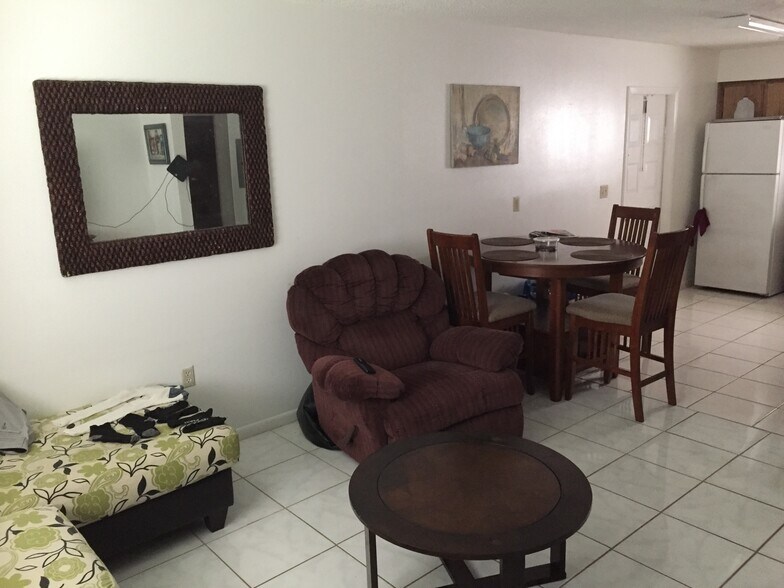 More Photos Of 911 E 108th Ave, Tampa Apartments For Sale