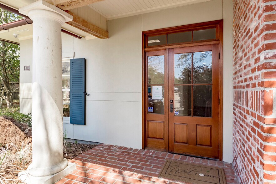 More Photos Of 4603 Bluebonnet Blvd, Baton Rouge Office For Sale