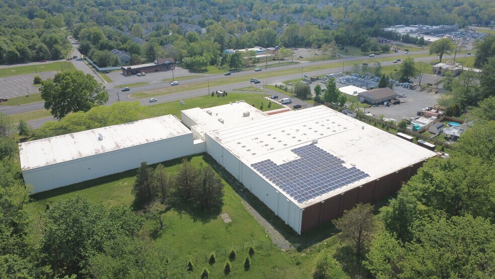 More Photos Of 388 US Highway 22 W, Readington Warehouse For Lease
