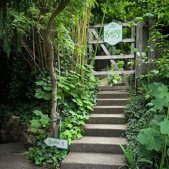 More Photos Of 4362 Crow Valley Rd, Eastsound Hotel For Sale