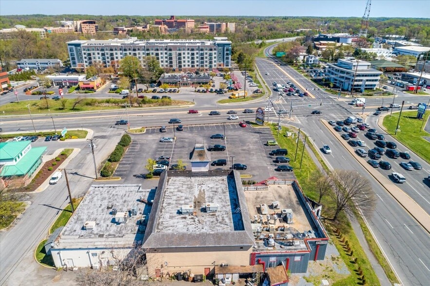 More Photos Of 2049 West St, Annapolis Freestanding For Lease