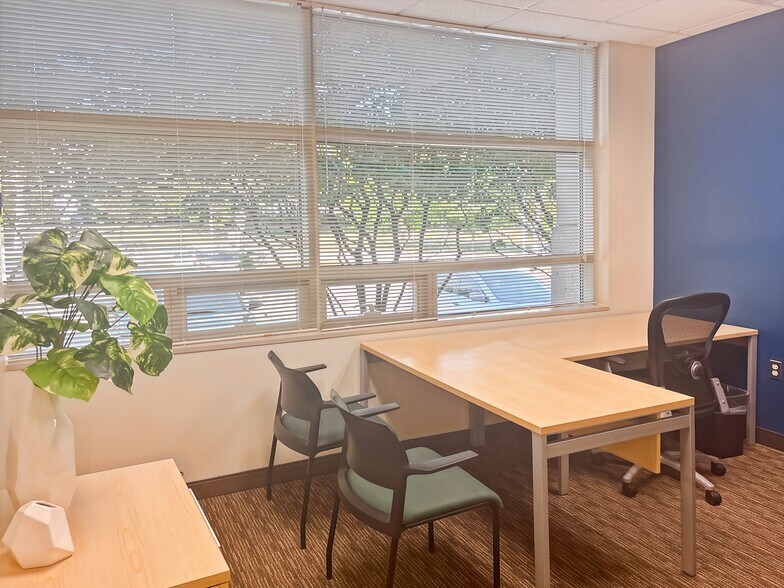 More Photos Of 2723 S State St, Ann Arbor Coworking Space