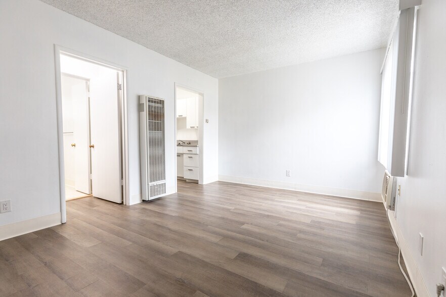 More Photos Of 1720 N St, Sacramento Apartments For Sale