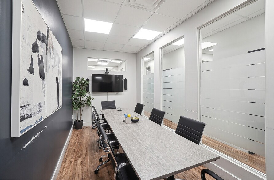 More Photos Of 4028-4030 Rue Wellington, Montréal Storefront For Lease