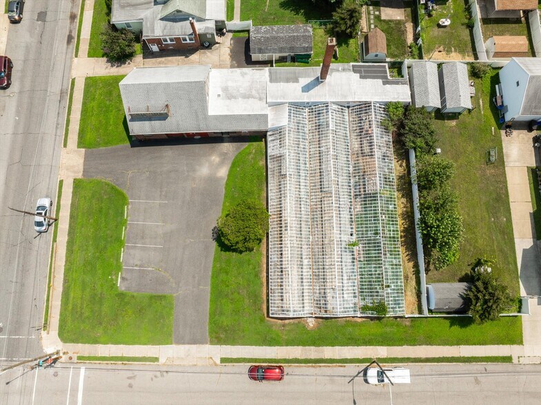 More Photos Of 700 Solly Ave, Philadelphia Garden Center For Sale