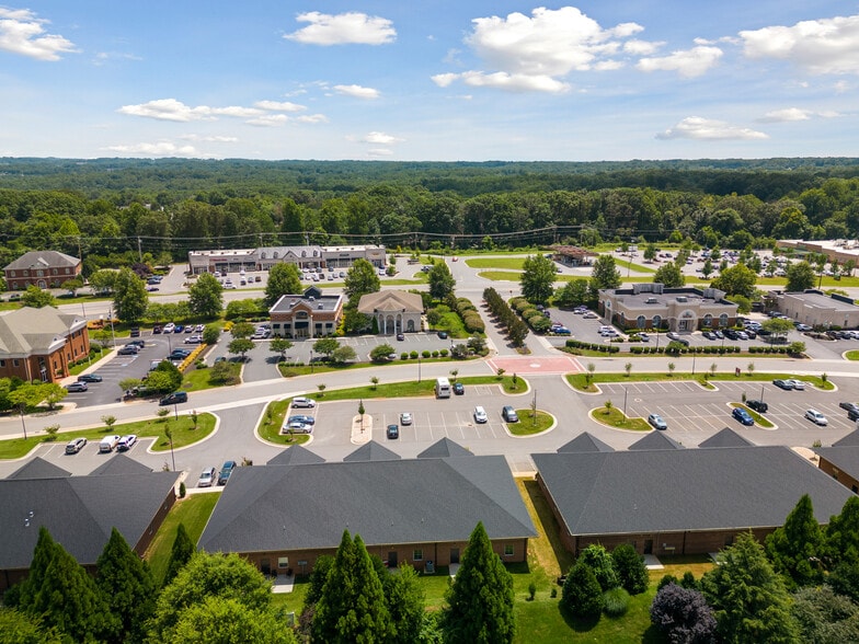 More Photos Of 1415 Crossings Center Dr, Forest Unknown For Lease