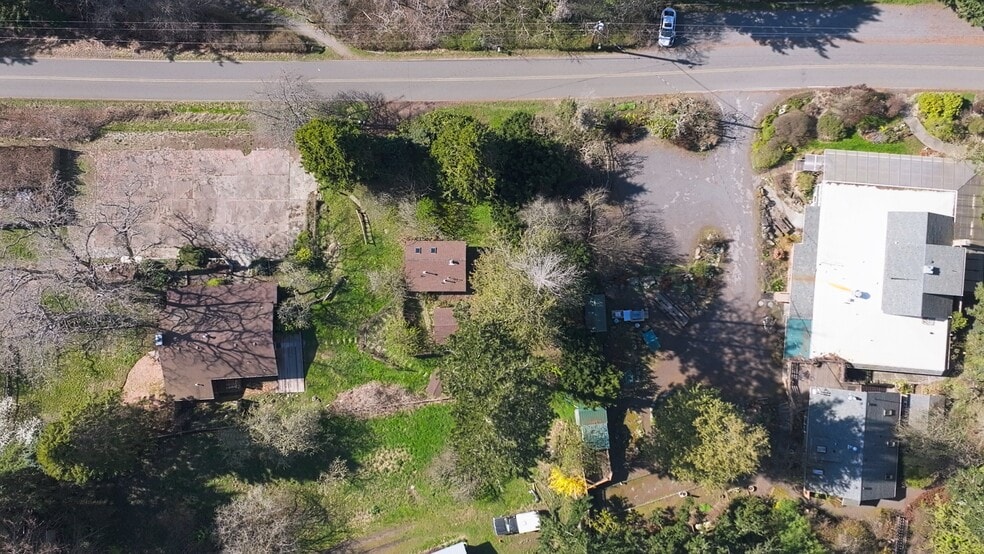 More Photos Of 2579 W Shore Dr, Lummi Island Hotel For Sale