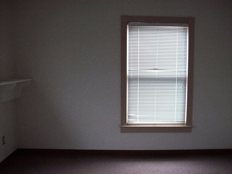 More Photos Of 337 W Pike St, Lawrenceville Medical For Sale