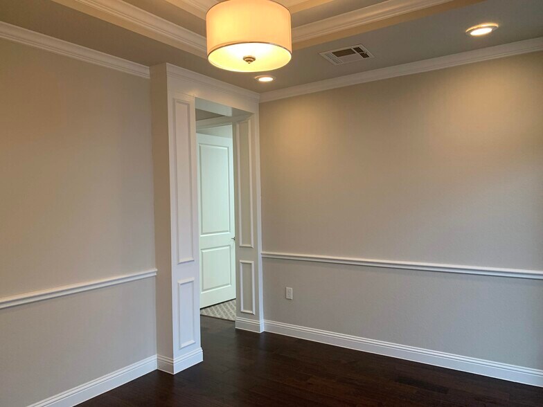More Photos Of 1402 S Custer Rd, McKinney Medical For Lease