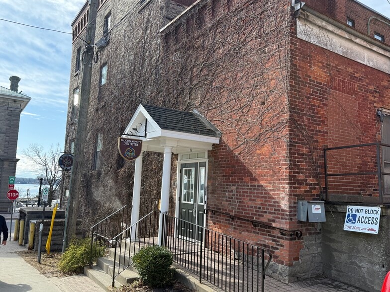 More Photos Of 2 King St W, Brockville Storefront Retail Residential For Sale