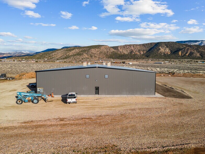More Photos Of 3709 5650 w, Cedar City Industrial For Sale