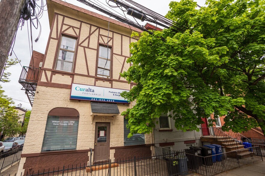 More Photos Of 500 Bloomfield St, Hoboken Storefront Retail Residential For Sale