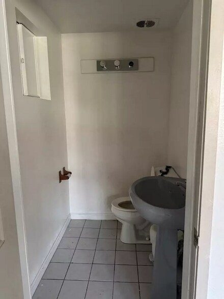 More Photos Of 177 Hi Way Supply Rd, Dunbar Office Residential For Sale