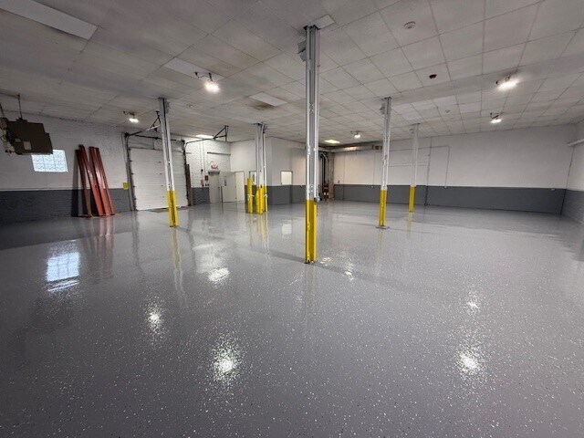 More Photos Of 16135 New Ave, Lemont Warehouse For Lease