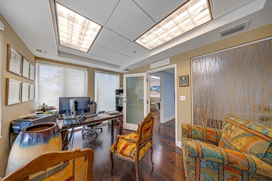 More Photos Of 1693 SW 27th Ave, Miami Office For Sale