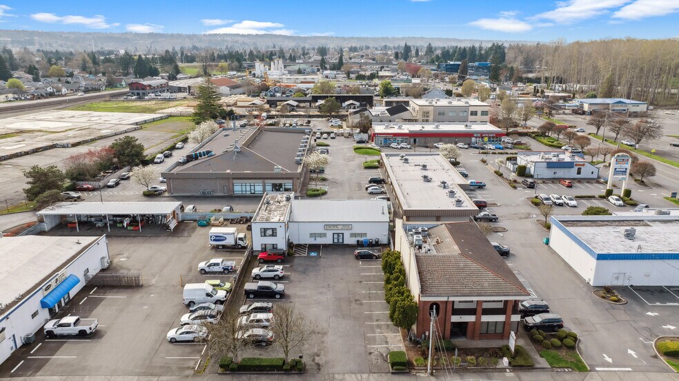 More Photos Of 126 15th St SE, Puyallup Medical For Sale