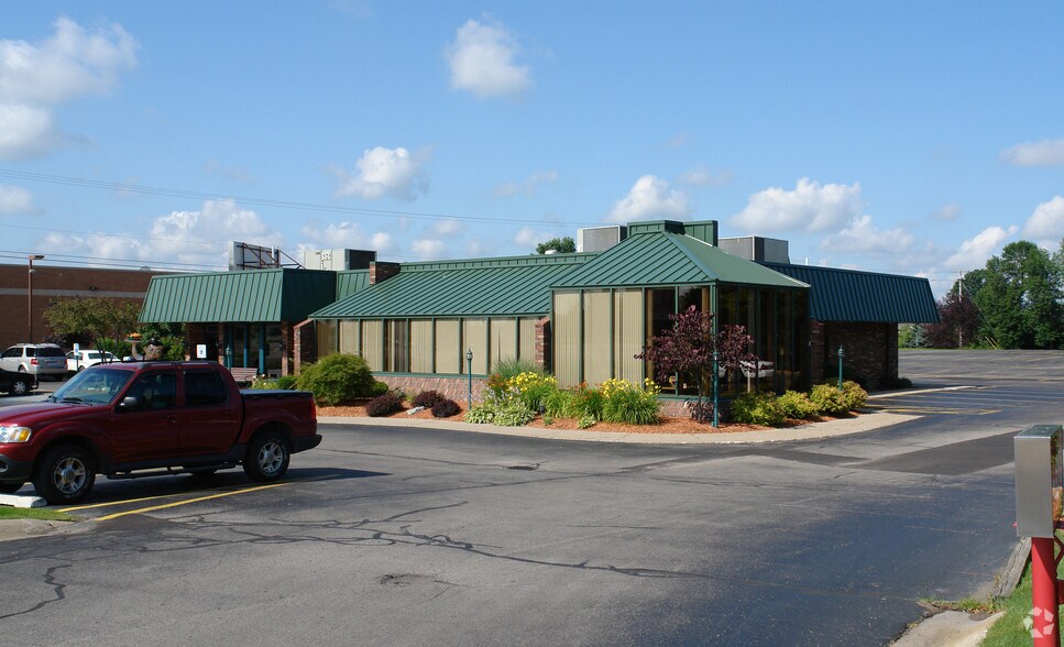 More Photos Of 1408 S Us-127-br, Saint Johns Restaurant For Sale